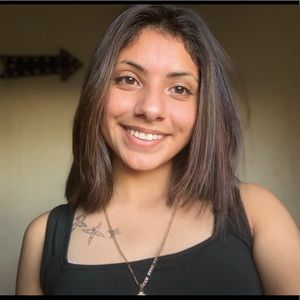 Meet your Posher, Mayra